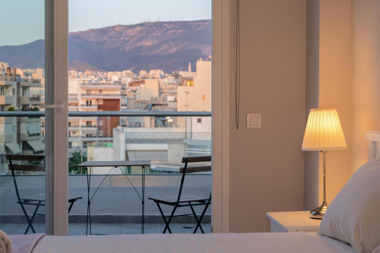 Ferienwohnung Sunny Penthouse W/ Acropolis View Next To Metro Athen Exterior foto